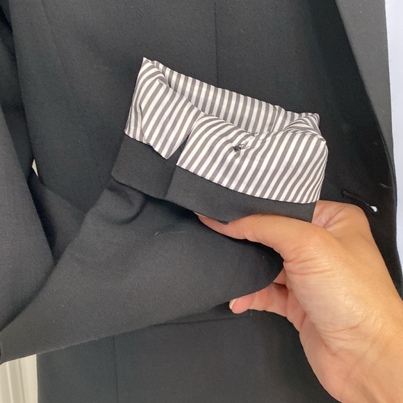 Banana Republic Classic-Fit Washable Italian Wool-Blend Blazer Black 4 - Picture 8 of 8